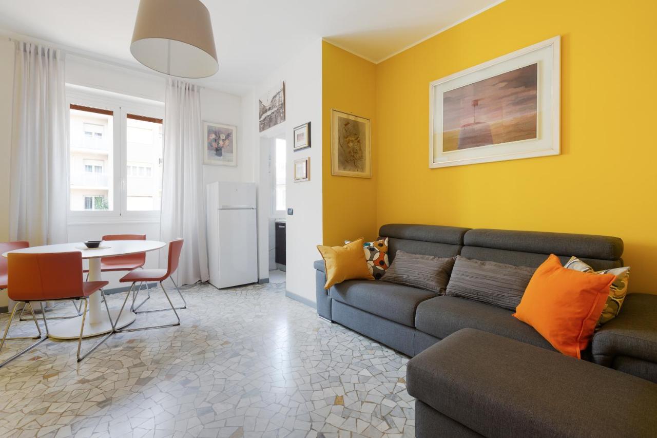 Apartment With Balcony - 50 M Far From M1 Pasteur Milano Exteriör bild